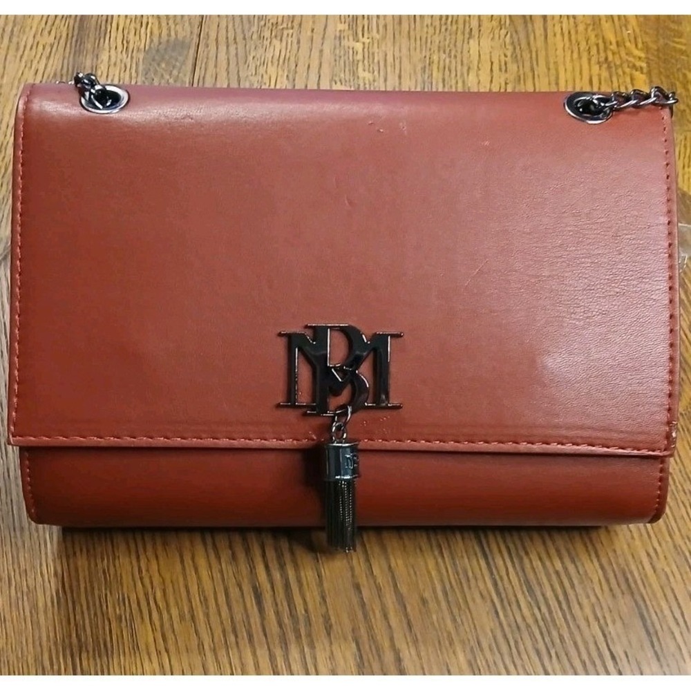 Badgley Mischka Crossbody Bag Chained Strap Burgundy Tassel Evening Purse NWT - Picture 5 of 5